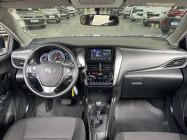Toyota YARIS XL Sedan 1.5 Flex 16V 4p Aut.