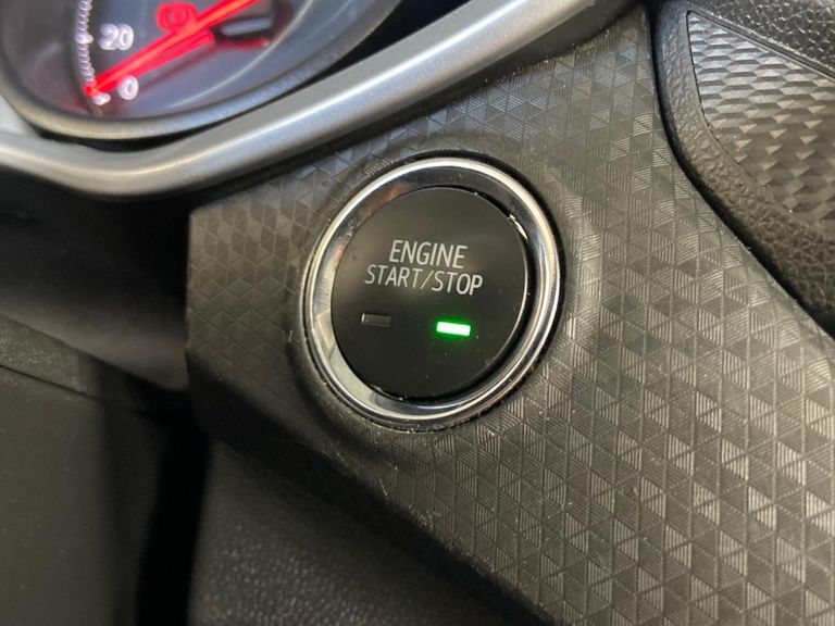 Chevrolet ONIX HATCH LT 1.0 12V Flex 5p Mec.