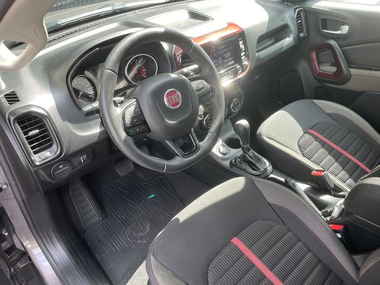 Fiat Toro Freedom 1.8 16V Flex Aut.