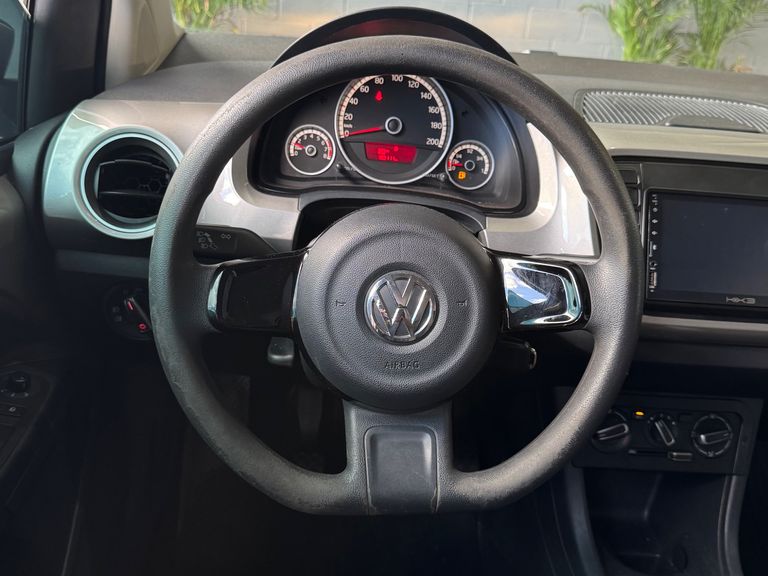 VolksWagen up! high 1.0 Total Flex 12V 5p