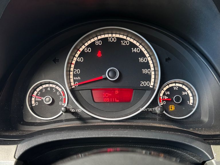 VolksWagen up! high 1.0 Total Flex 12V 5p