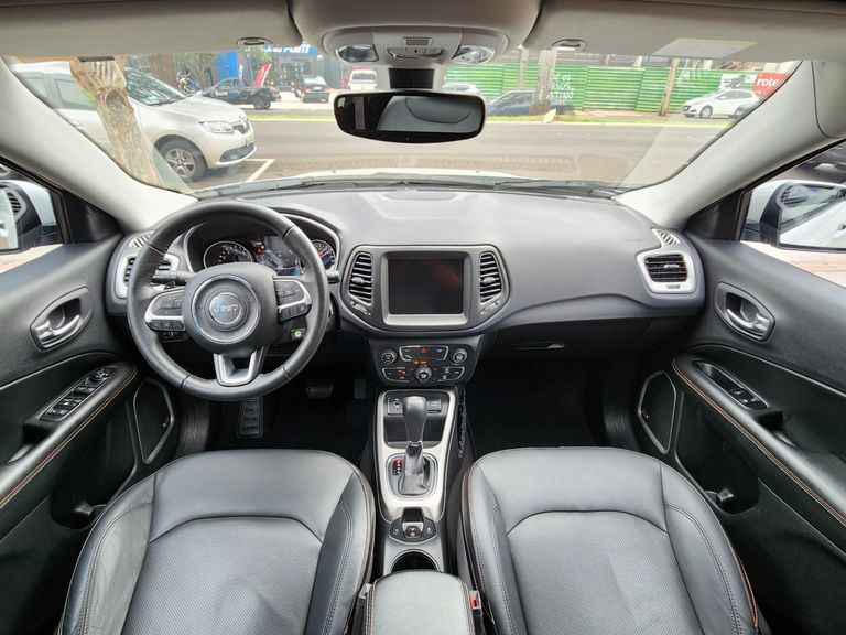 Jeep COMPASS LONGITUDE 2.0 4x2 Flex 16V Aut.