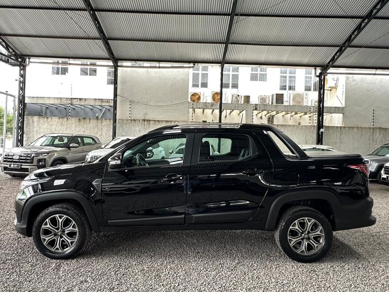 Fiat Strada Volcano 1.3 Flex 8V CD