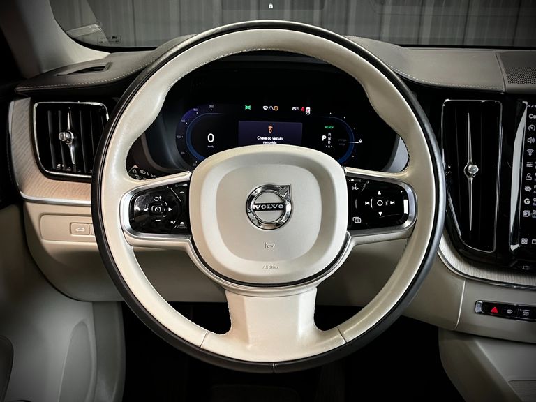 Volvo XC 60 T-8 Ultimate 2.0 AWD (Híbrido)