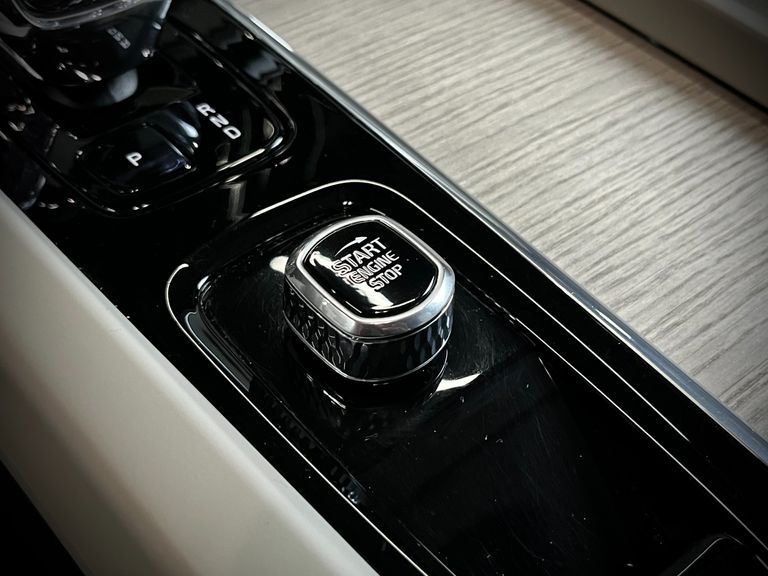 Volvo XC 60 T-8 Ultimate 2.0 AWD (Híbrido)