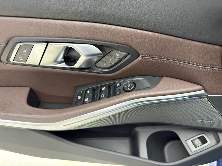 BMW 320iA 2.0 TB M Sport A.Flex/M.Sport 4p