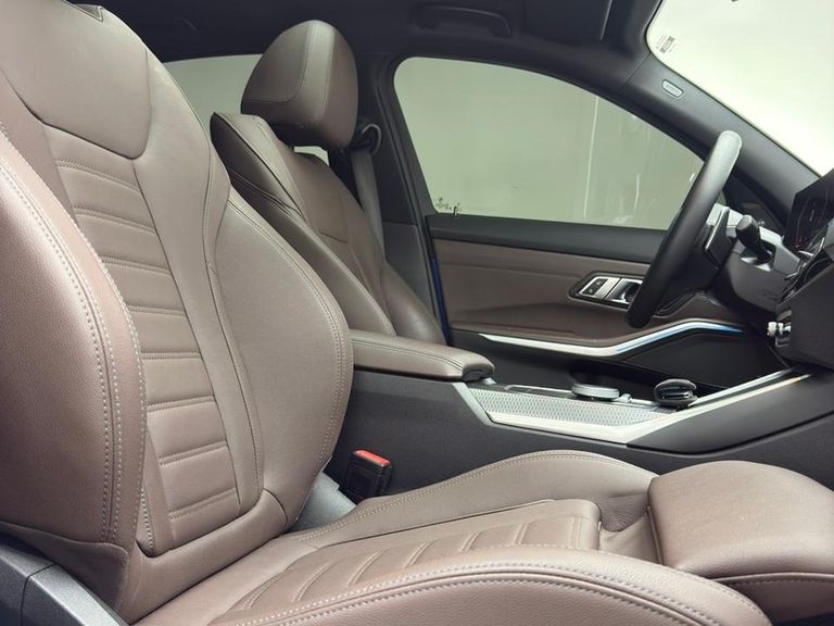 BMW 320iA 2.0 TB M Sport A.Flex/M.Sport 4p