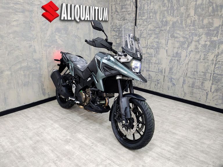 SUZUKI DL 1050 V-STROM 