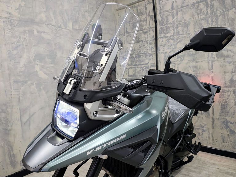 SUZUKI DL 1050 V-STROM 