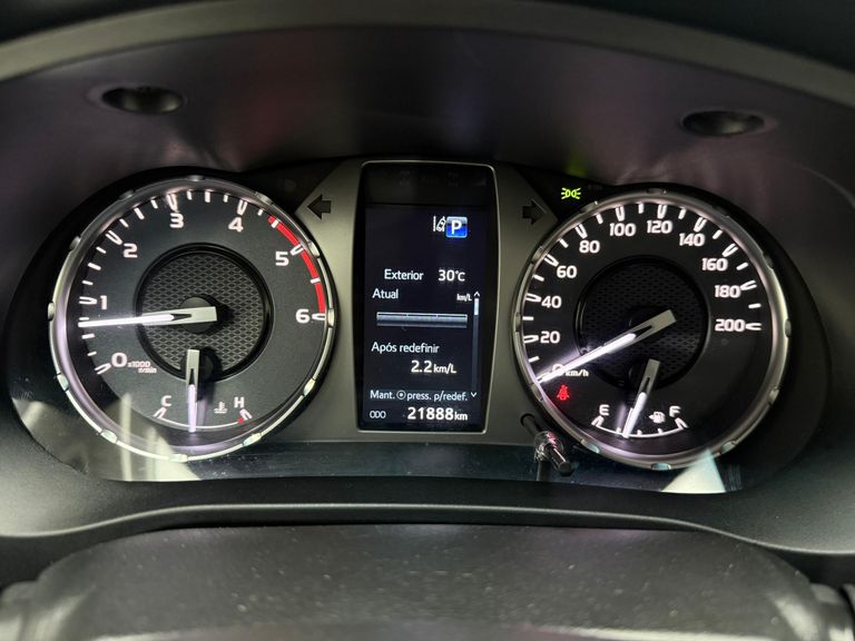 Toyota Hilux CD SRX Plus 4x4 2.8 TDI Die. Aut.
