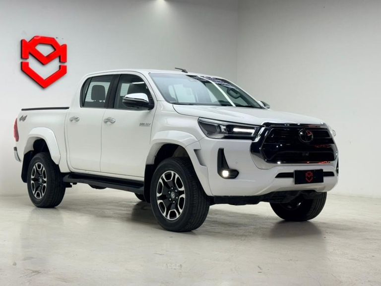 Toyota Hilux CD SRX Plus 4x4 2.8 TDI Die. Aut.