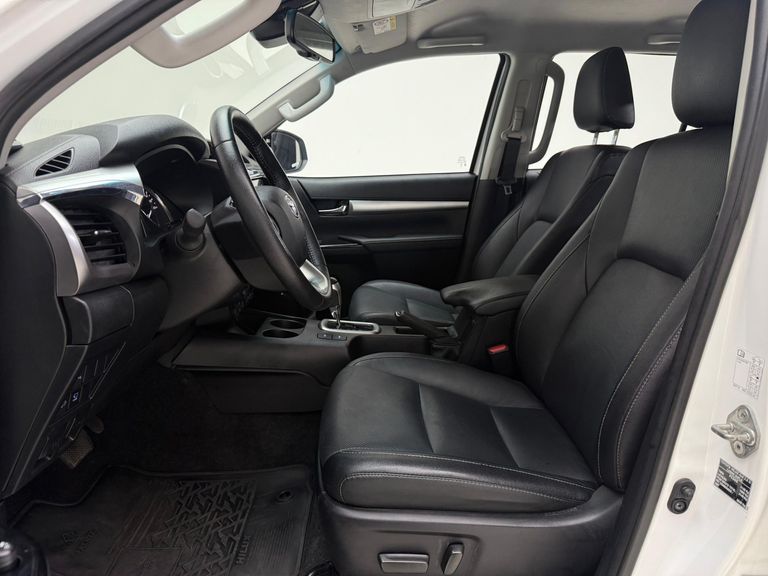 Toyota Hilux CD SRX Plus 4x4 2.8 TDI Die. Aut.