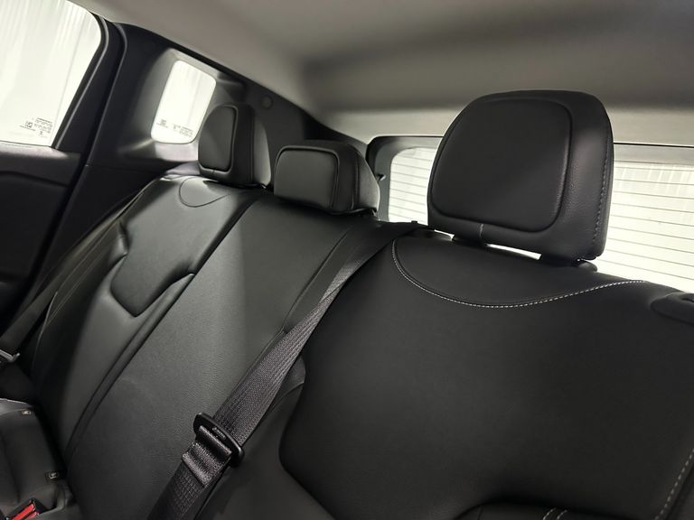 Jeep Renegade Long. T270 1.3 TB 4x2 Flex Aut.