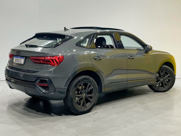 Audi Q3 SPB Perf. Black 2.0 TFSI Tipt. Quat.