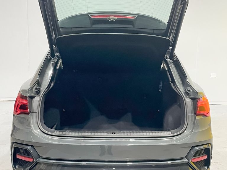 Audi Q3 SPB Perf. Black 2.0 TFSI Tipt. Quat.