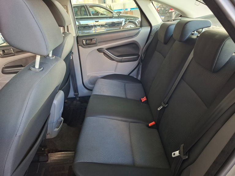 Ford Focus Sedan 2.0 16V/2.0 16V Flex 4p Aut.