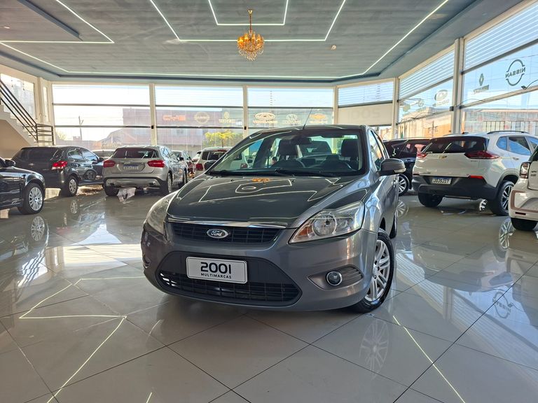 Ford Focus Sedan 2.0 16V/2.0 16V Flex 4p Aut.