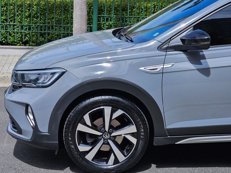 VolksWagen Nivus Highline 1.0 200 TSI Flex Aut.