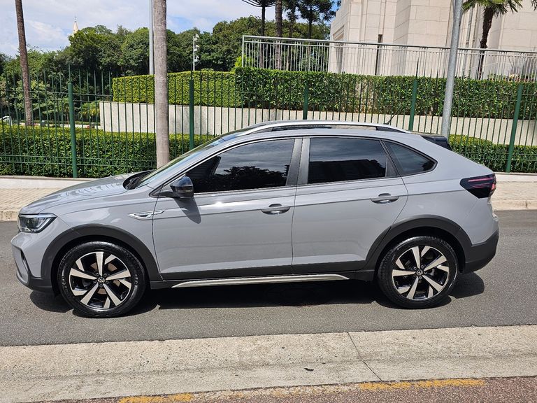 VolksWagen Nivus Highline 1.0 200 TSI Flex Aut.