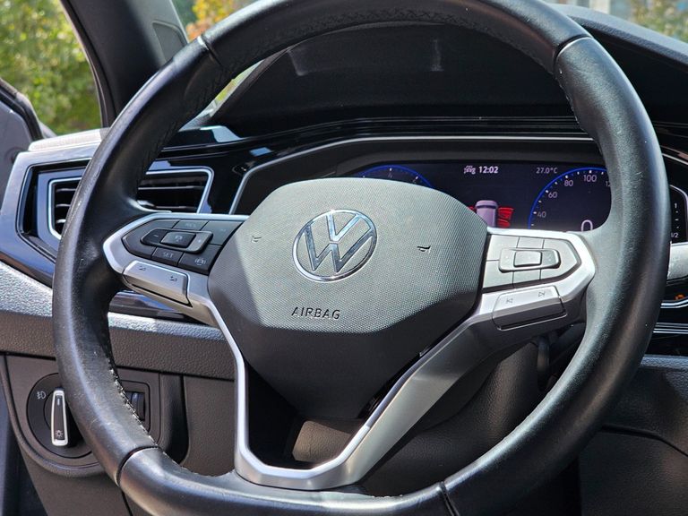 VolksWagen Nivus Highline 1.0 200 TSI Flex Aut.