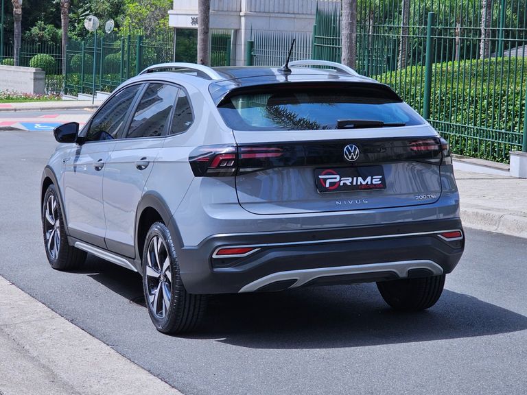 VolksWagen Nivus Highline 1.0 200 TSI Flex Aut.