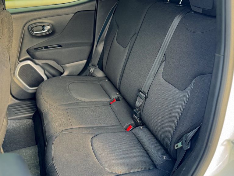 Jeep Renegade 1.8 4x2 Flex 16V Aut.
