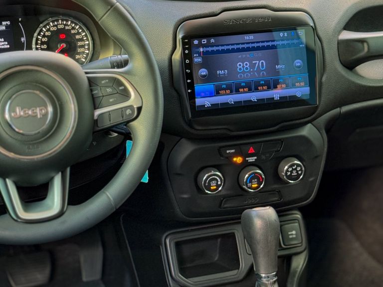 Jeep Renegade 1.8 4x2 Flex 16V Aut.