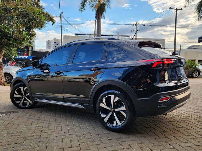 VolksWagen Nivus Highline 1.0 200 TSI Flex Aut.