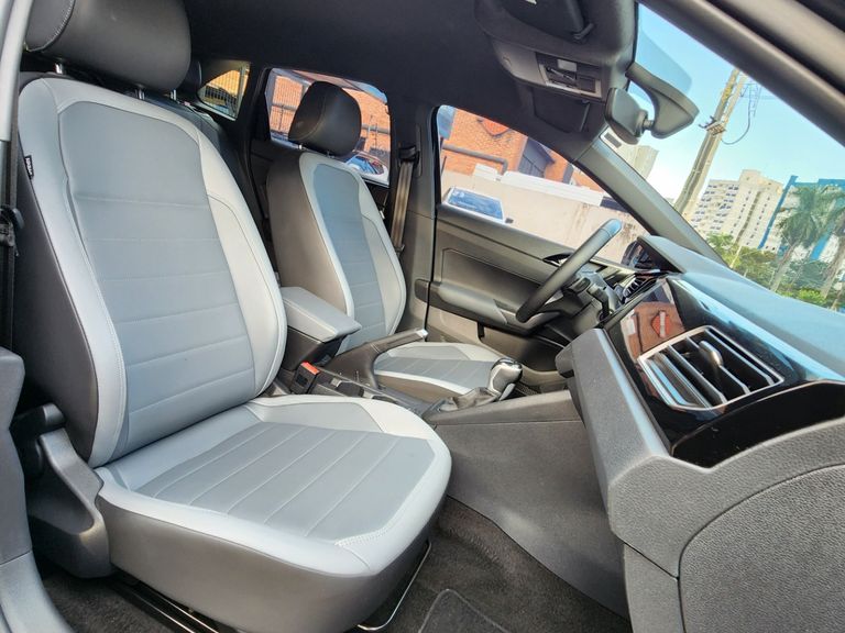 VolksWagen Nivus Highline 1.0 200 TSI Flex Aut.