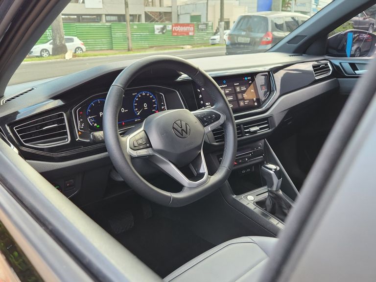 VolksWagen Nivus Highline 1.0 200 TSI Flex Aut.