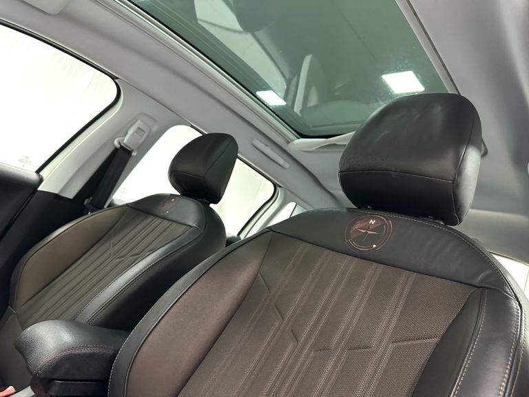 Peugeot 2008 Crossway 1.6 Flex 16V 5p Aut.