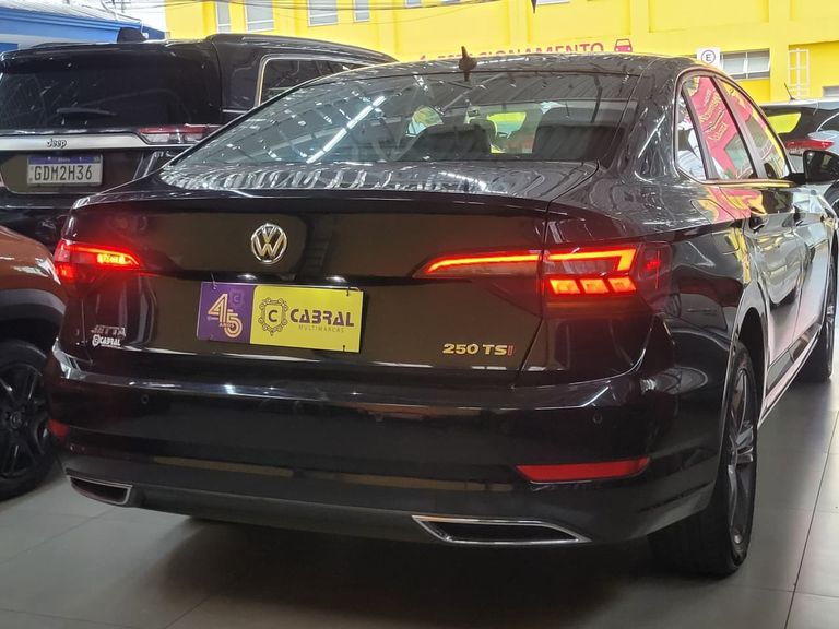 VolksWagen JETTA R-Line 250 TSI 1.4 Flex 16V Aut.