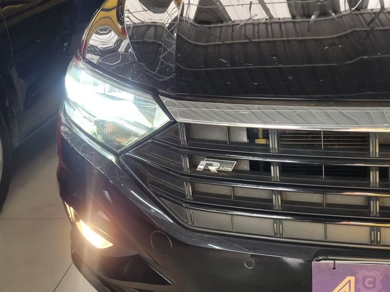 VolksWagen JETTA R-Line 250 TSI 1.4 Flex 16V Aut.