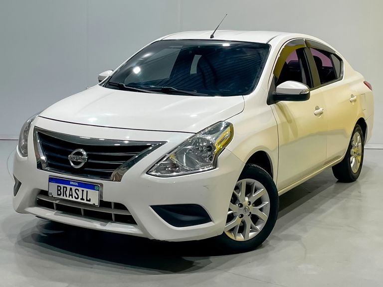 Nissan VERSA SV 1.6 16V FlexStart 4p Aut.