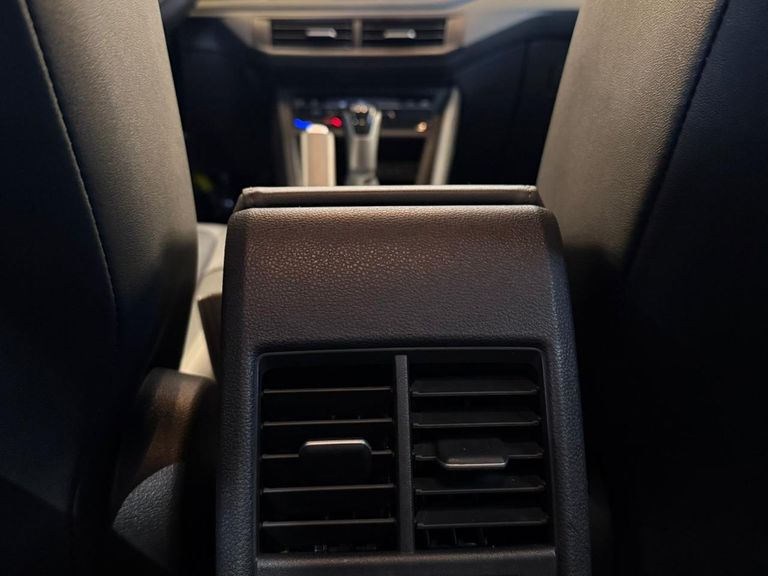 VolksWagen Nivus Highline 1.0 200 TSI Flex Aut.