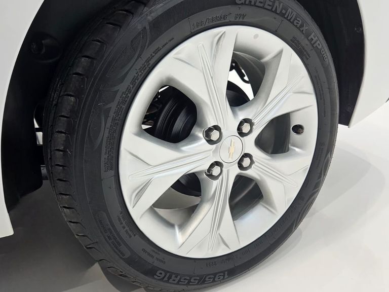 Chevrolet ONIX SEDAN Plus LT 1.0 12V TB Flex Mec.