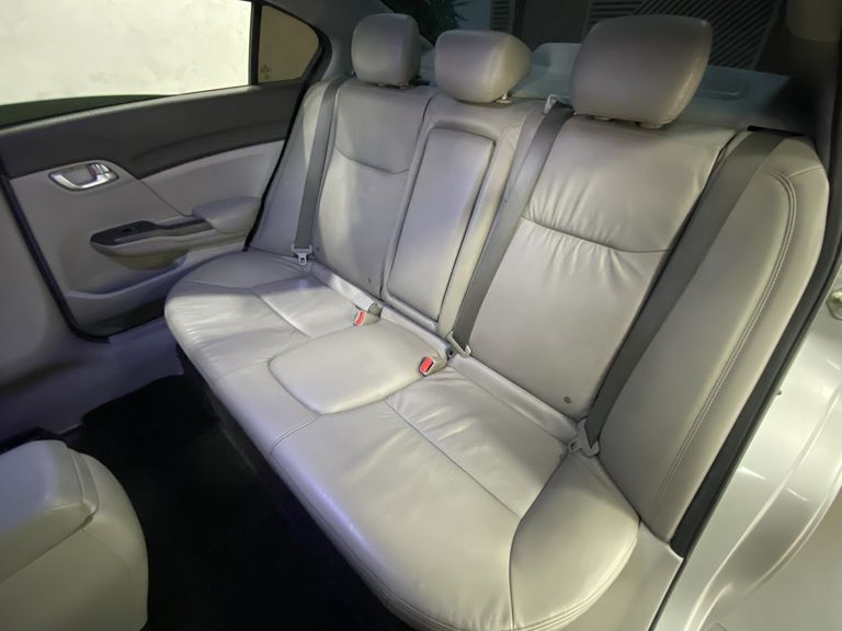Honda Civic Sedan LXR 2.0 Flexone 16V Aut. 4p