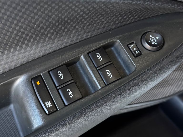 Chevrolet ONIX HATCH LT 1.0 12V Flex 5p Mec.