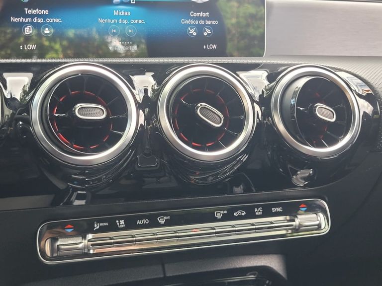 Mercedes A-35 AMG Sedan 4MATIC 2.0 TB Aut.