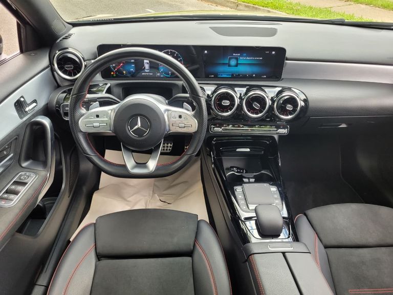 Mercedes A-35 AMG Sedan 4MATIC 2.0 TB Aut.