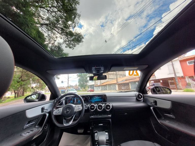 Mercedes A-35 AMG Sedan 4MATIC 2.0 TB Aut.