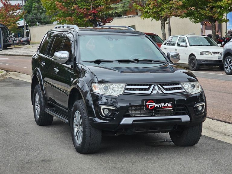 Mitsubishi Pajero HPE Full 3.2 4x4 T.I.Dies. 5p Aut