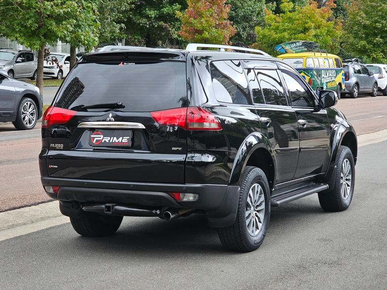 Mitsubishi Pajero HPE Full 3.2 4x4 T.I.Dies. 5p Aut