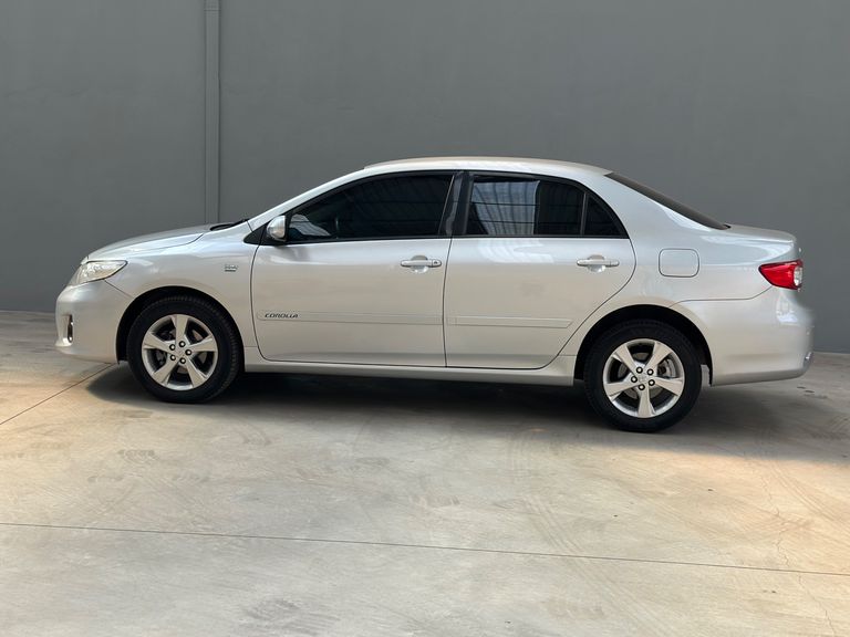 Toyota Corolla XEi 2.0 Flex 16V Aut.