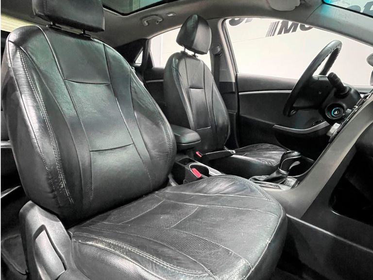 Hyundai i30 1.8 16V Aut. 5p