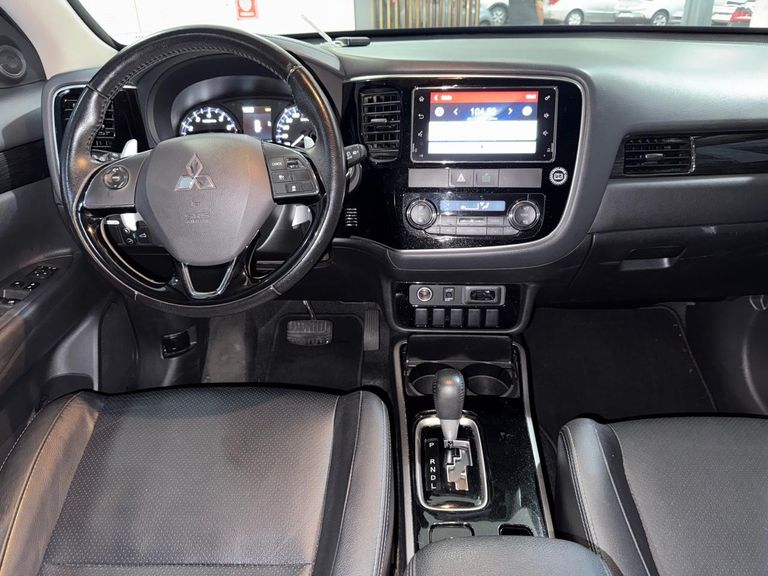 Mitsubishi OUTLANDER 3.0/ GT 3.0 V6 Aut.