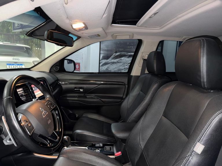 Mitsubishi OUTLANDER 3.0/ GT 3.0 V6 Aut.