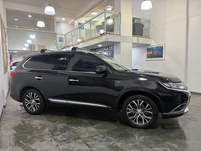 Mitsubishi OUTLANDER 3.0/ GT 3.0 V6 Aut.