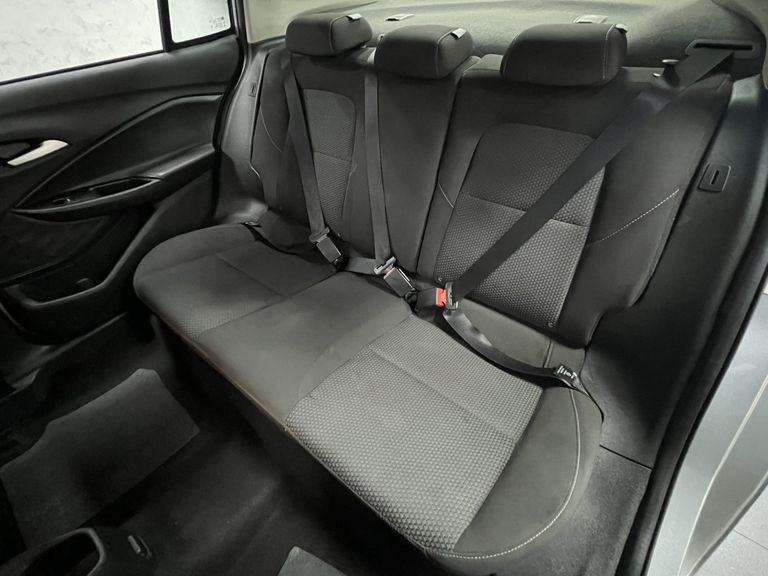 Chevrolet ONIX SEDAN Plus LT 1.0 12V Flex 4p Mec.