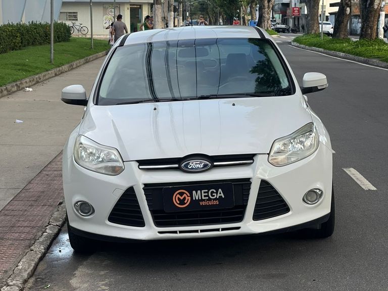 Ford Focus 2.0 16V/SE/SE Plus Flex 5p Aut.